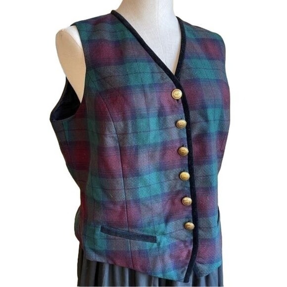Halston Plaid Vest Green Red Button Up Wool Size 12 Vintage - Picture 1 of 10